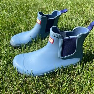 HUNTER womens size 9 EUR 40/41 light blue short booties